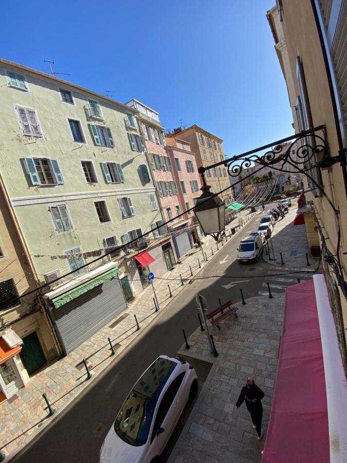 Centre ville Ajaccio très bel appartement de charme tout équipé Exterior foto